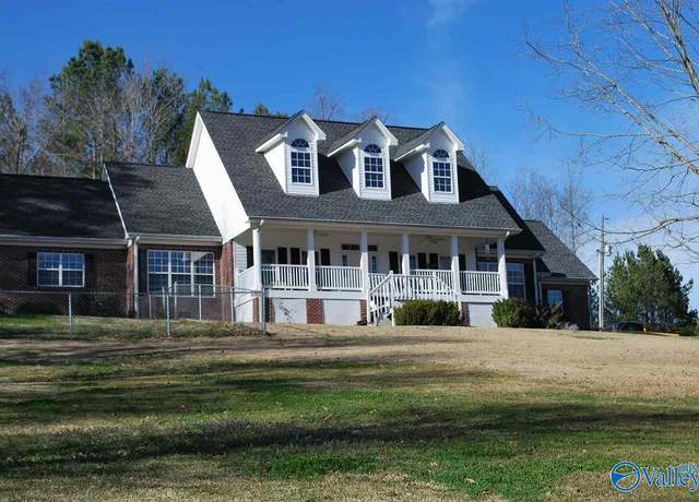 Property at 1141 Gandys Cove Rd, Falkville, AL 35622, 3 beds, 3.5 baths