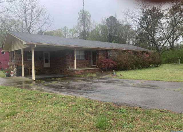Property at 3824 Old Moulton Rd, Decatur, AL 35603, 3 beds, 2 baths