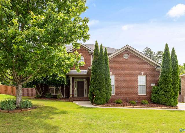 Property at 127 Morning Vista Dr, Madison, AL 35758, 4 beds, 2.5 baths