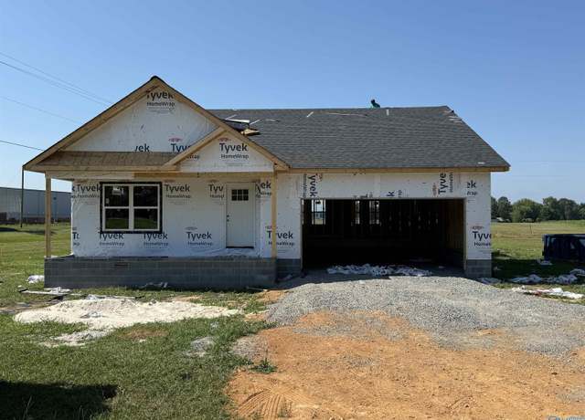 Property at 23 NW Mitchell Dr, Rainsville, AL 35978, 3 beds, 2 baths