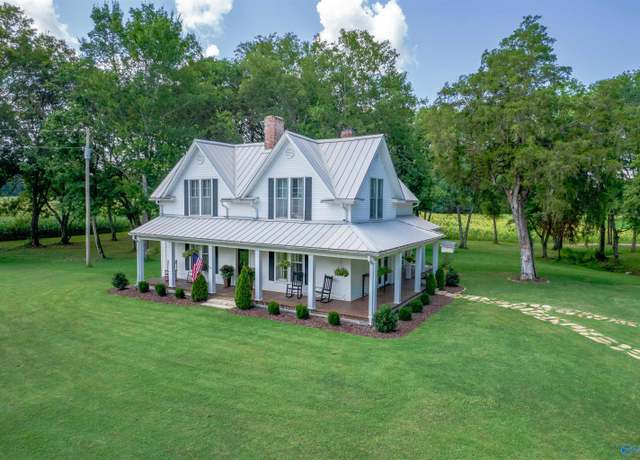 Property at 5829 County Road 6, Florence, AL 35633, 2 beds, 1 bath