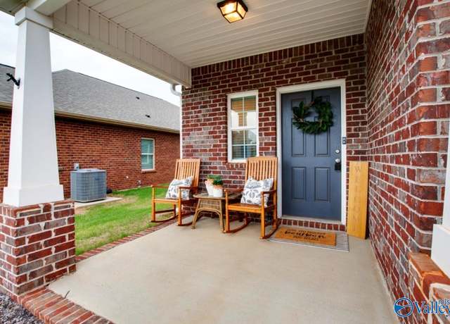Property at 12900 Tallulah Dr, Madison, AL 35758, 3 beds, 2.5 baths