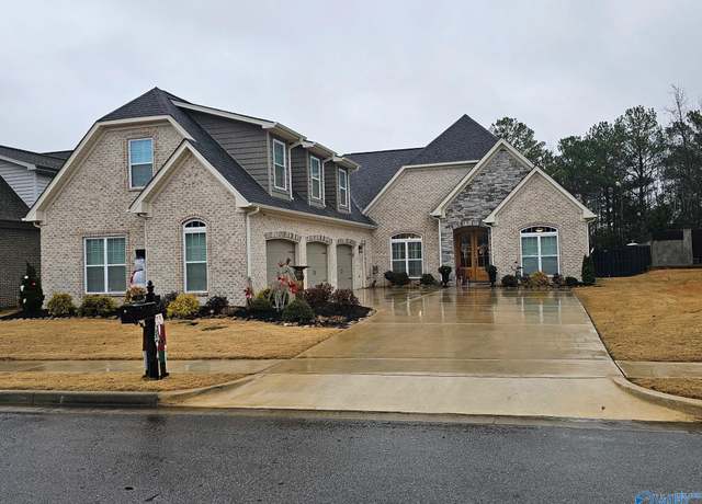 Property at 9B Shadow Creek Dr, Athens, AL 35613, 4 beds, 3 baths