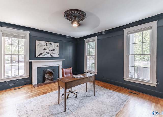 Property at 904 Line St NE, Decatur, AL 35601, 6 beds, 4.5 baths