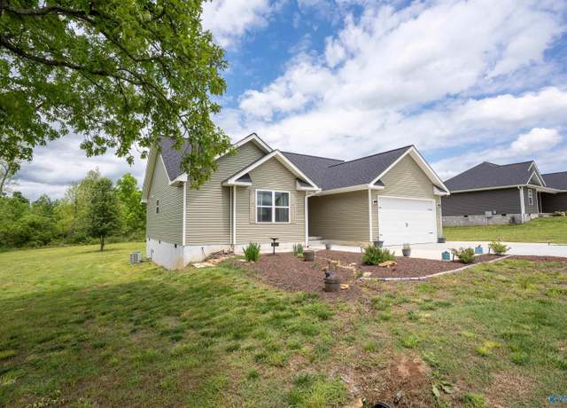 Property at 95 Dogwood Ln, Rainsville, AL 35986, 3 beds, 2 baths