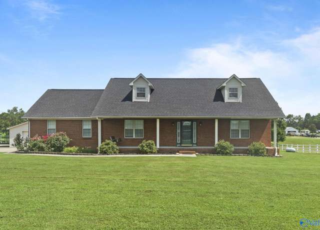Property at 28383 Wooley Springs Rd, Athens, AL 35613, 3 beds, 2 baths