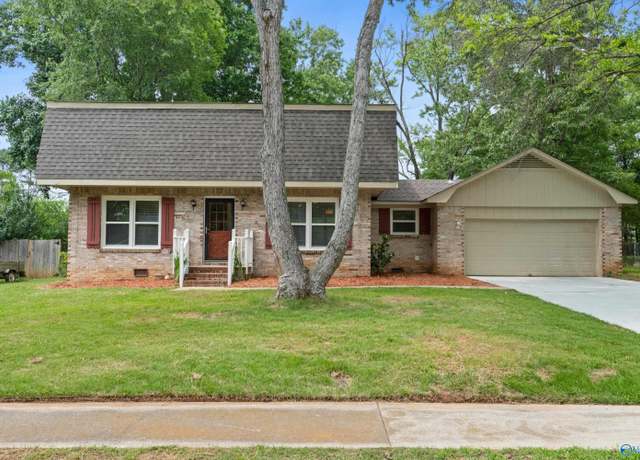 Property at 2519 Excalibur Dr, Huntsville, AL 35803, 4 beds, 2.5 baths