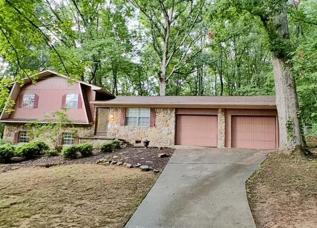 Property at 403 Oakview Ln NE, Fort Payne, AL 35967, 3 beds, 1.5 baths