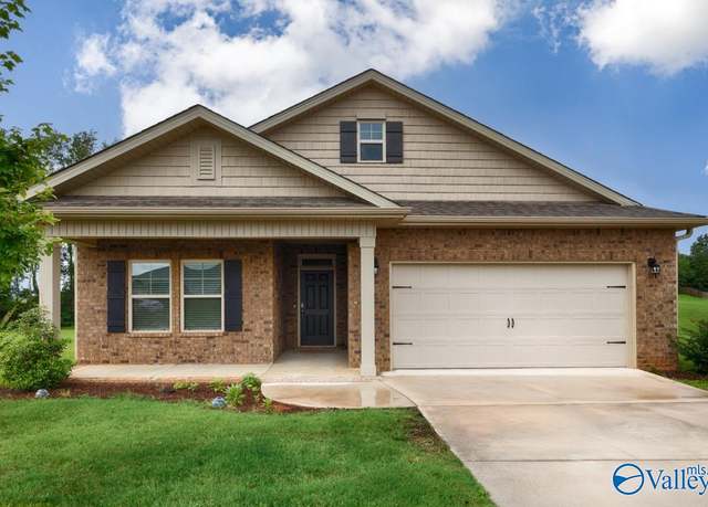 Property at 22910 Regent Dr, Athens, AL 35613, 4 beds, 3 baths