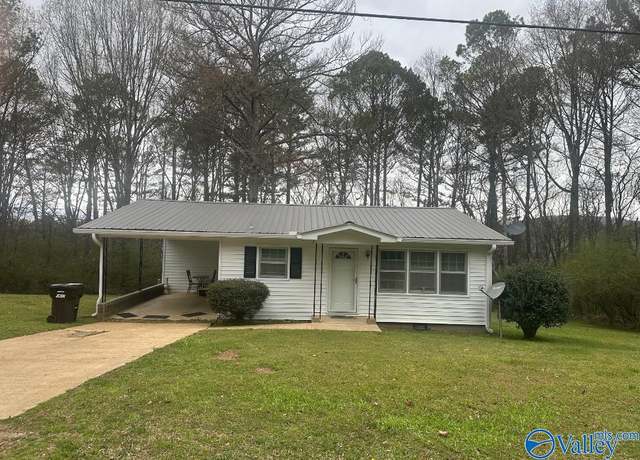 Property at 483 County Road 42, Hollywood, AL 35752, 2 beds, 2 baths