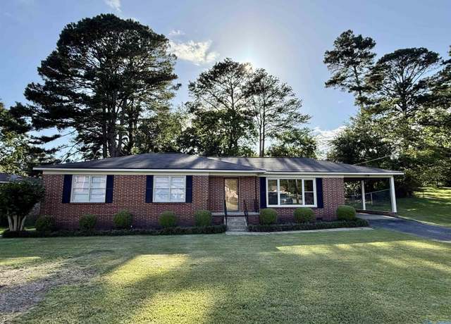 Property at 114 Sherwood Dr, Rainbow City, AL 35906, 3 beds, 2 baths