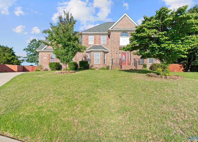 Property at 212 Tweed Dr, Madison, AL 35758, 4 beds, 4 baths