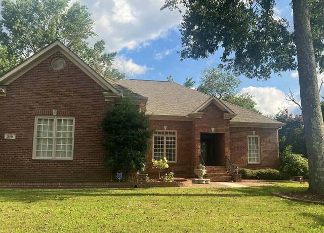 Property at 108 Holbrook Dr, Huntsville, AL 35806, 4 beds, 2.5 baths