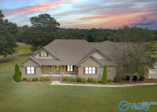 Property at 401 Mount Sinai Rd, Albertville, AL 35950, 4 beds, 3.5 baths