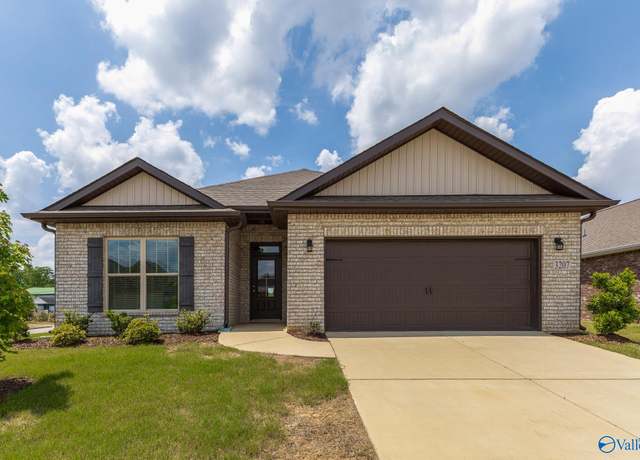 Property at 3207 Jordan Farm Cir, Huntsville, AL 35801, 4 beds, 3 baths