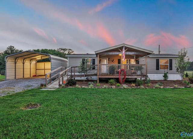 Property at 405 Morrow Mountain Rd, Somerville, AL 35670, 3 beds, 2 baths