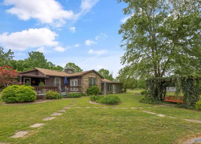 Property at 17835 Oakdale Rd, Athens, AL 35613, 3 beds, 2 baths