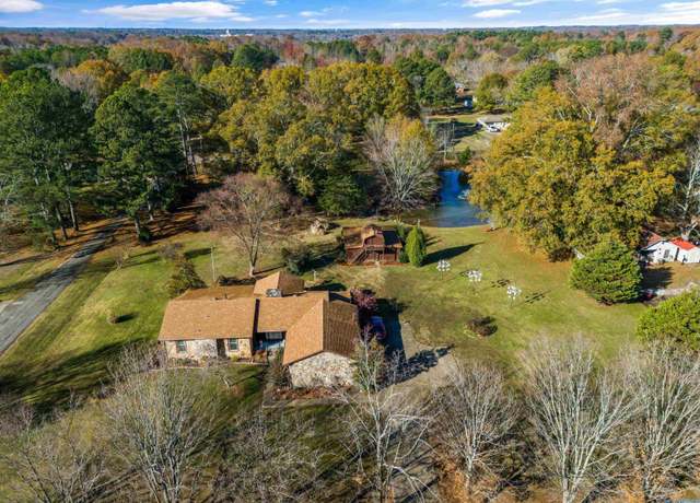Property at 17835 Oakdale Rd, Athens, AL 35613, 3 beds, 2 baths