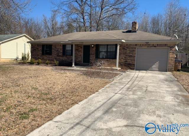 Property at 1708 SW Wilshire Ave, Decatur, AL 35603, 3 beds, 2 baths