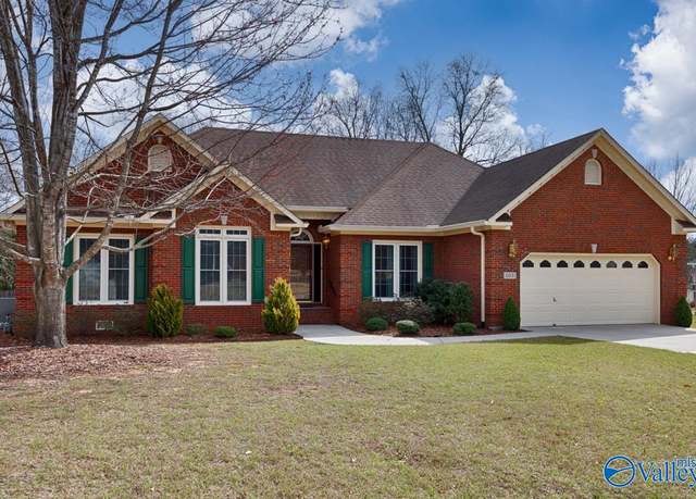 Property at 107 Southwood Dr, Madison, AL 35758, 3 beds, 2 baths