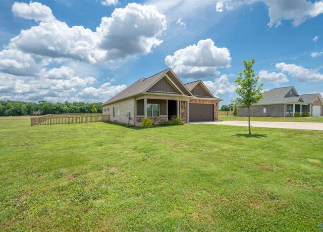 Property at 15166 Blackburn Rd, Athens, AL 35611, 3 beds, 2.5 baths