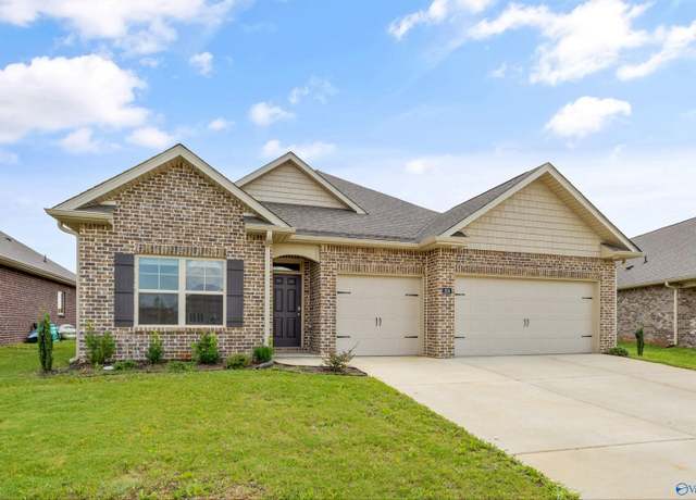 Property at 304 Mistfield St, Huntsville, AL 35811, 4 beds, 3 baths