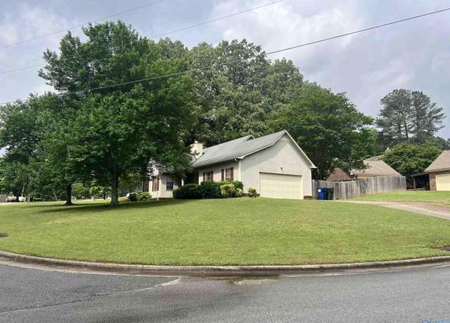 Property at 484 Marion Dr, Madison, AL 35758, 4 beds, 3 baths
