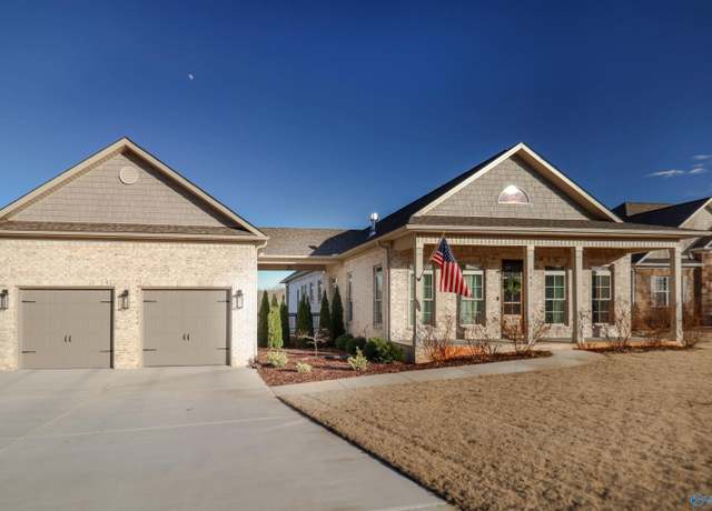 Property at 242 Brevard Blvd, Huntsville, AL 35811, 4 beds, 3.5 baths