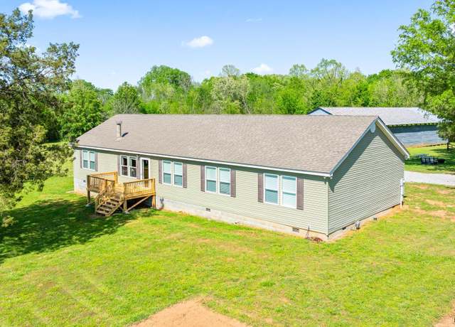 Property at 959 N Johnson Chapel Rd, Hartselle, AL 35640, 4 beds, 2 baths