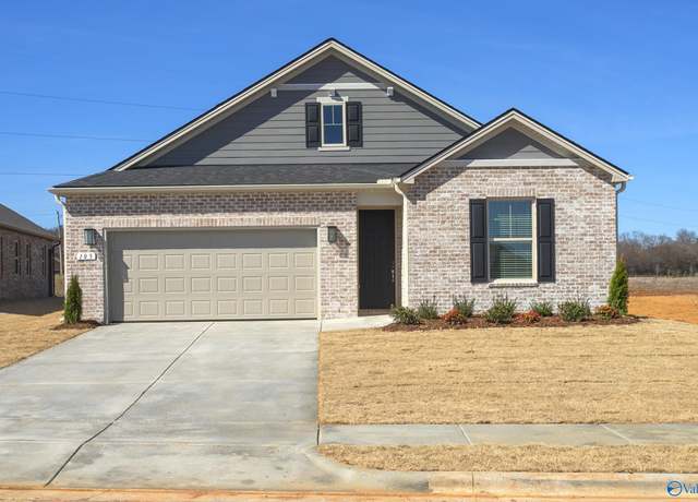 Property at 105 Cavern Ct, Huntsville, AL 35811, 4 beds, 3 baths