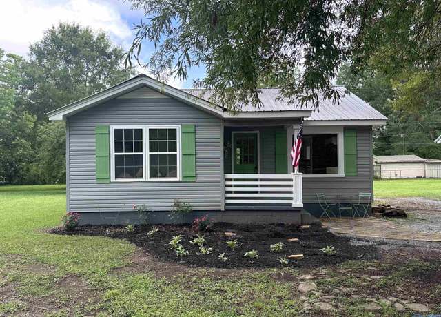 Property at 1619 Bryant St, Gadsden, AL 35904, 2 beds, 1 bath