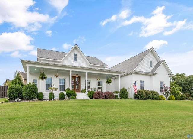 Property at 14689 Waterview Ln, Athens, AL 35613, 4 beds, 3.5 baths