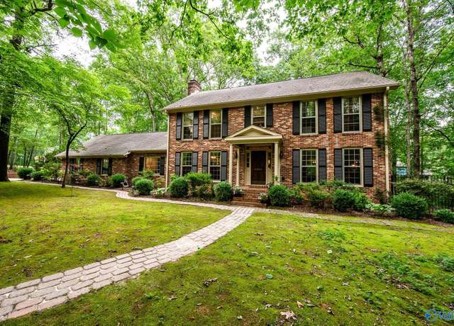 Property at 4304 Autumn Leaves Trl SE, Decatur, AL 35603, 5 beds, 3.5 baths