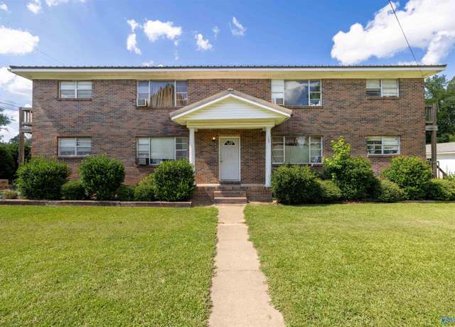 Property at 163 Orange St, Hamilton, AL 35570, 8 beds