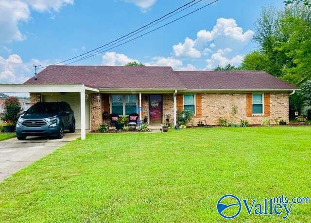 Property at 3002 Cotton Pl SW, Decatur, AL 35603, 3 beds, 2 baths