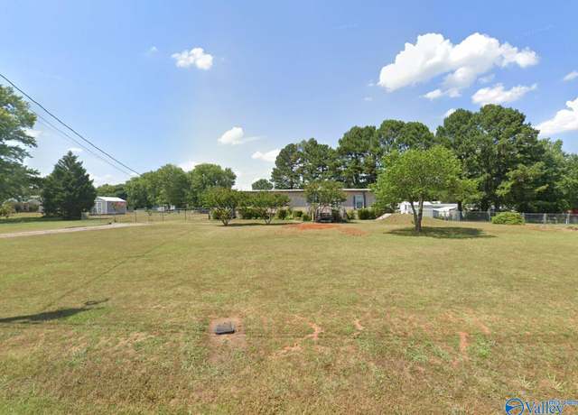 Property at 171 Lacy Cir, Toney, AL 35773