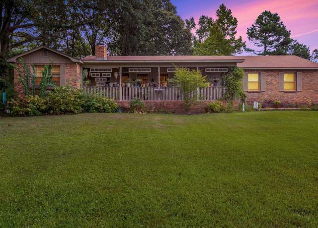 Property at 83 Raper Rd, Decatur, AL 35603, 3 beds, 3 baths