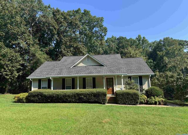 Property at 510 County Road 513, Centre, AL 35960, 3 beds, 2 baths