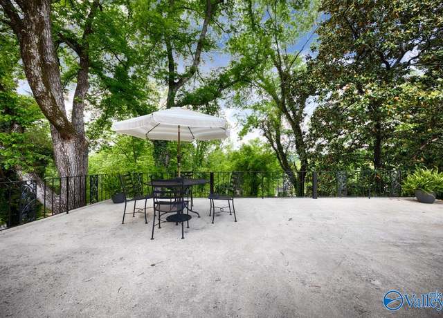 Property at 1501 Big Cove Rd, Huntsville, AL 35801, 4 beds, 3.5 baths