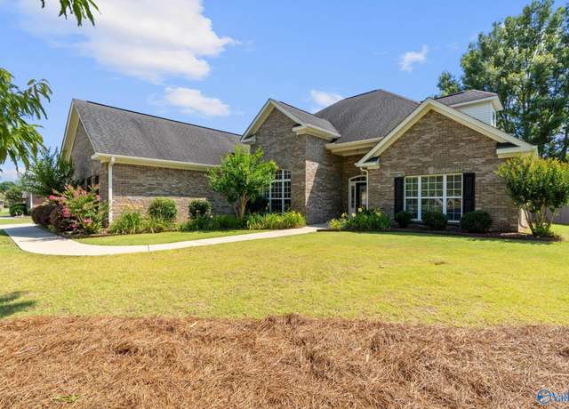 Property at 3116 Tenker Creek Ln SE, Owens Cross Roads, AL 35763, 5 beds, 4.5 baths