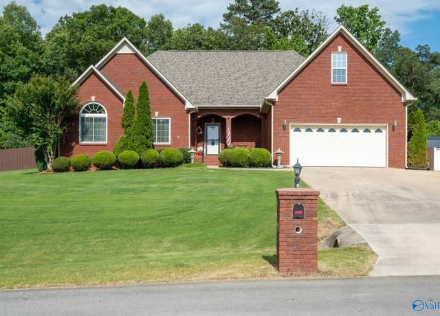 Property at 169 Kaylee Loop Rd, Hartselle, AL 35640, 3 beds, 2 baths