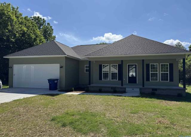 Property at 718 West Main St, Albertville, AL 35950, 3 beds, 2 baths