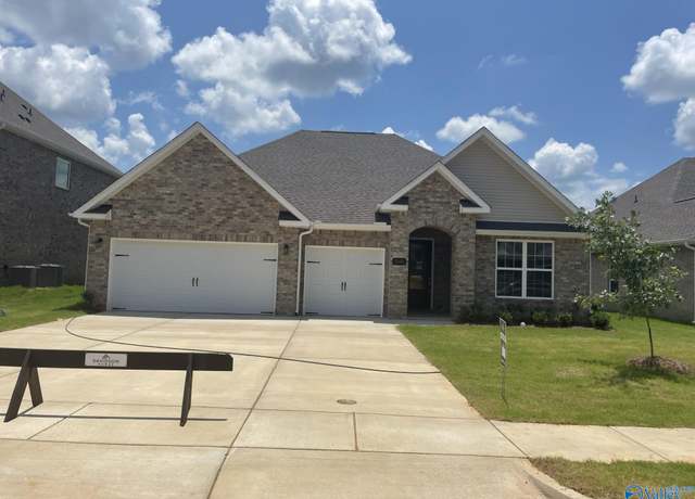 Property at 3105 Lisa Ln SE, Decatur, AL 35603, 4 beds, 3 baths