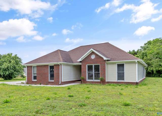 Property at 116 Clear Creek Dr, New Market, AL 35761, 3 beds, 2 baths