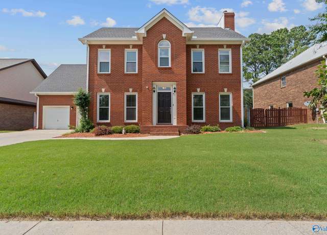 Property at 1815 Gallop Dr SE, Huntsville, AL 35803, 4 beds, 2.5 baths