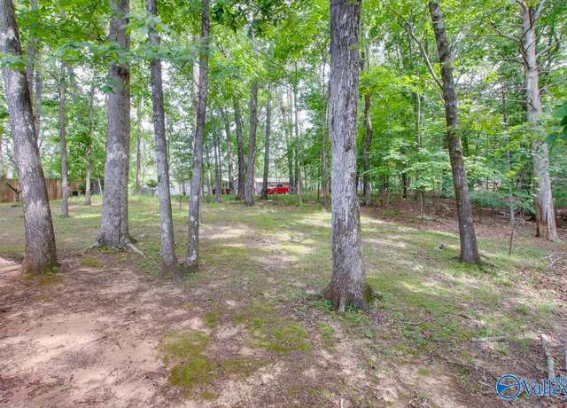 Property at 2703 Box Canyon Rd SE, Huntsville, AL 35803, 4 beds, 2.5 baths