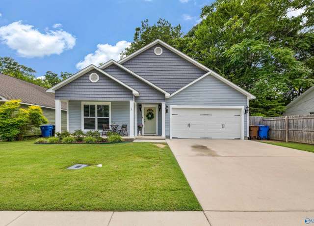 Property at 105 Morrow St, Hartselle, AL 35640, 3 beds, 2 baths