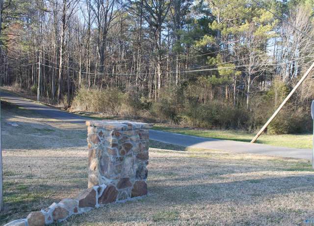 Property at 202 40th St SW, Fort Payne, AL 35967