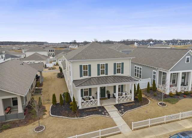 Property at 227 Haystack Dr, Madison, AL 35757, 4 beds, 3.5 baths