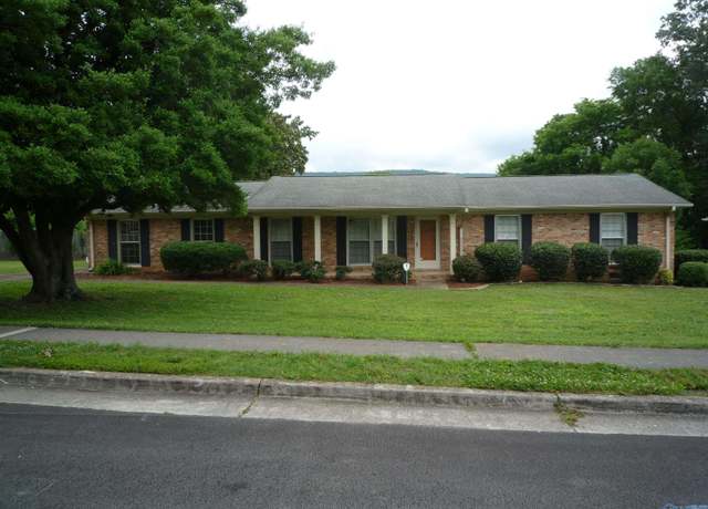 Property at 9703 Dortmund Dr, Huntsville, AL 35803, 3 beds, 2 baths